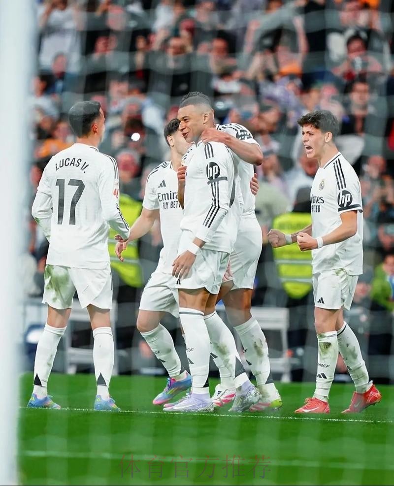 皇马本赛季已经输了3场比赛,上赛季整年只输2场 皇马本赛季已经输了3场比赛,上赛季整年只输2场